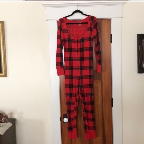 VS Victoria’s Secret Chillest Wrapper pajama onsie - Picture 6 of 7